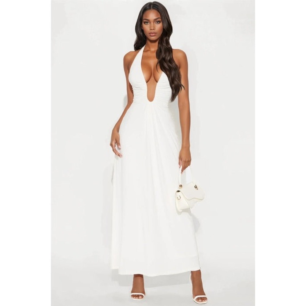 Fashion Nova Charlotte Halter Plunge Maxi Dress White Open Back Small 25GWY1037